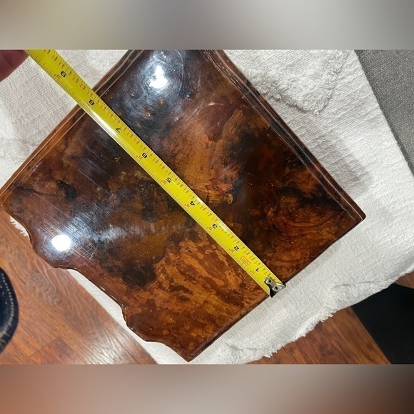 Vintage Resin & Wood Jewelry Box – Heart Compartments • Retro Brown - Picture 6 of 8